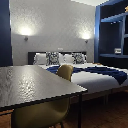 Balearic (adults Only) بيت ضيافة سان أنطونيو