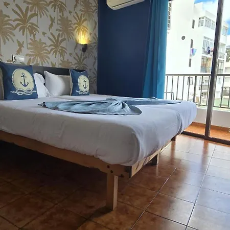 Balearic (adults Only) بيت ضيافة